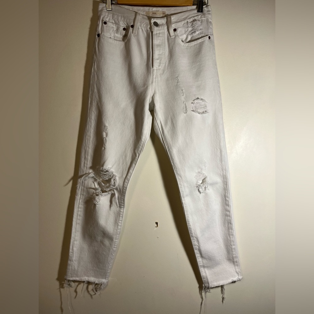 LEVI’S White distressed wedgie skinny jeans size 27